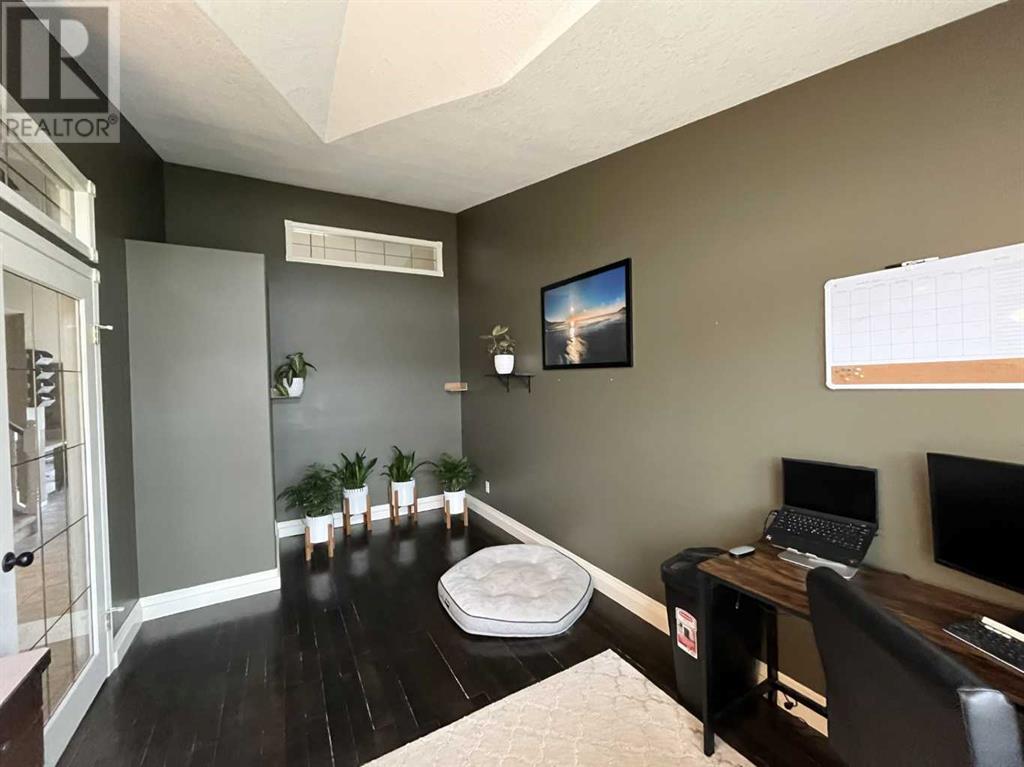 Photo 5 of 3930 Harmony Place, Taber AB