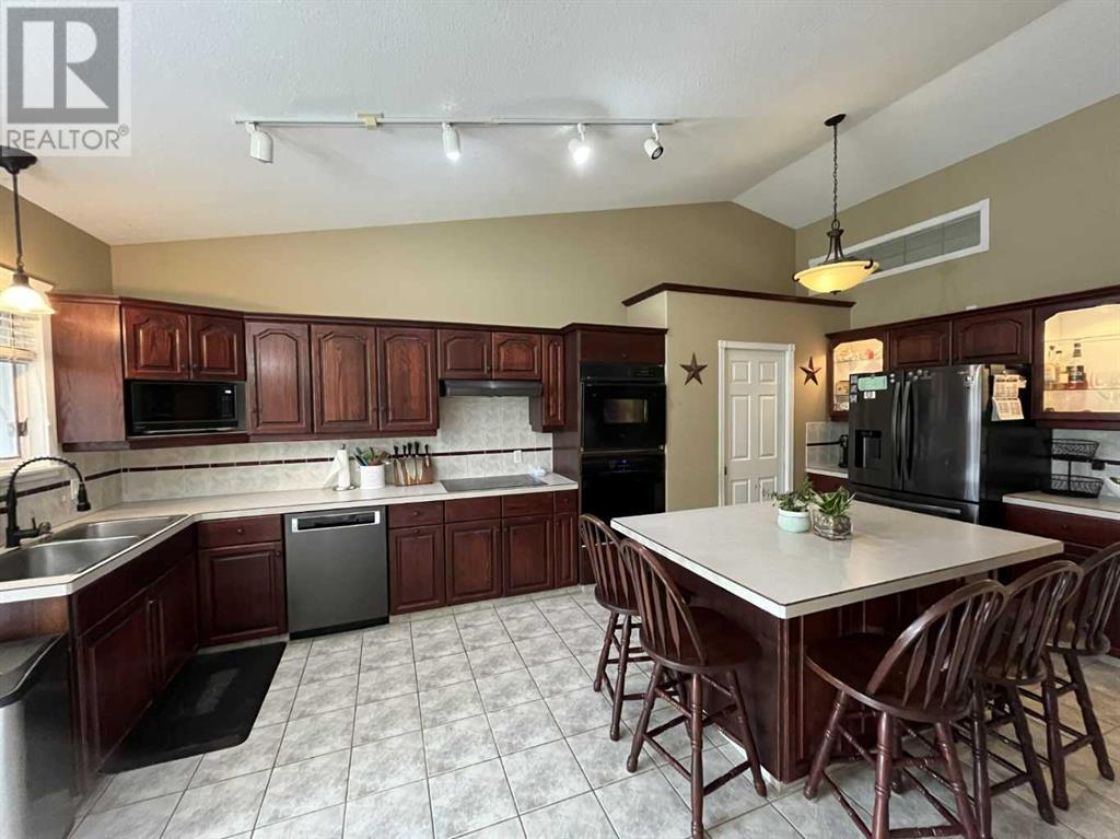 Photo 8 of 3930 Harmony Place, Taber AB
