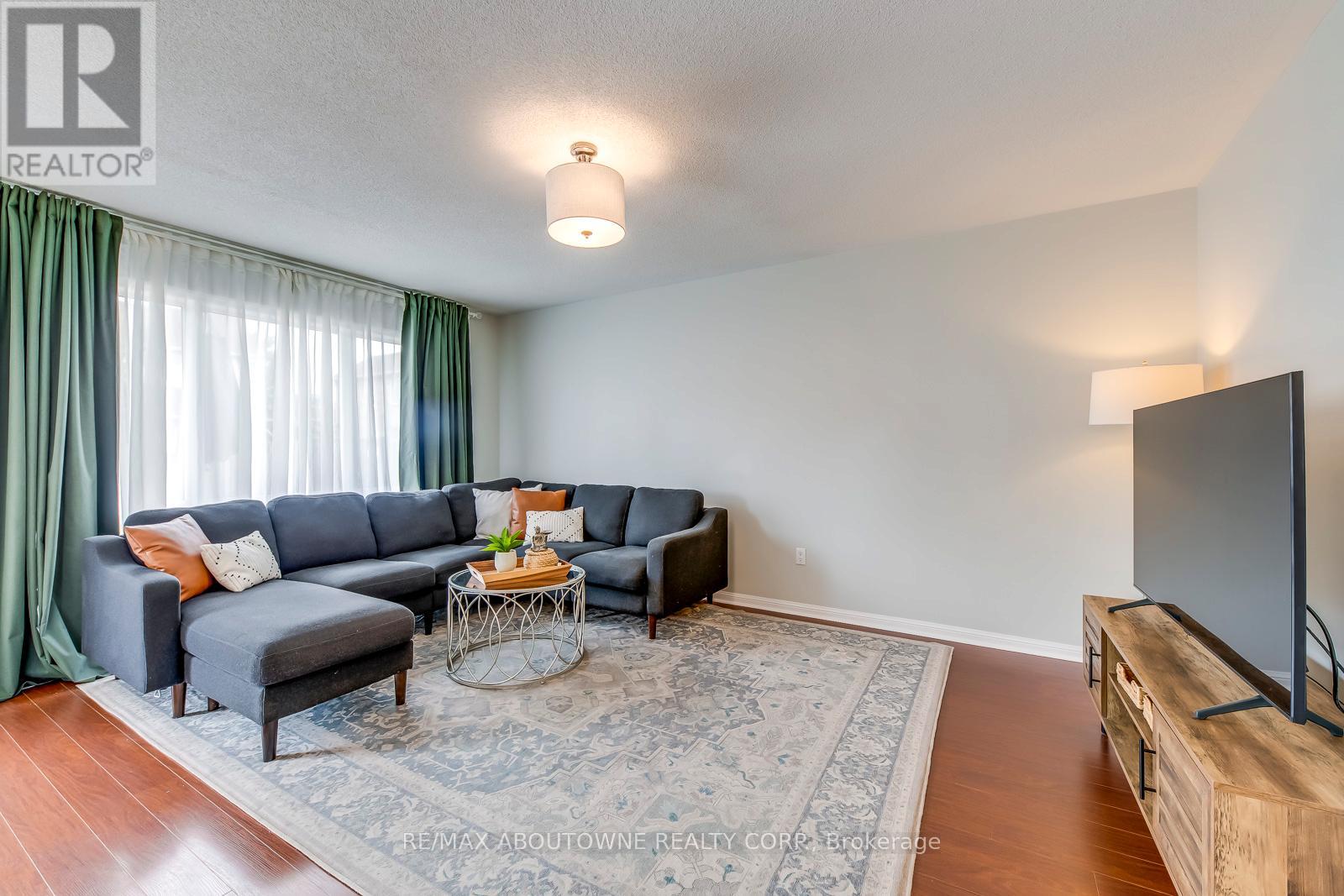 Photo 1 of 2457 Springforest Drive, Oakville ON