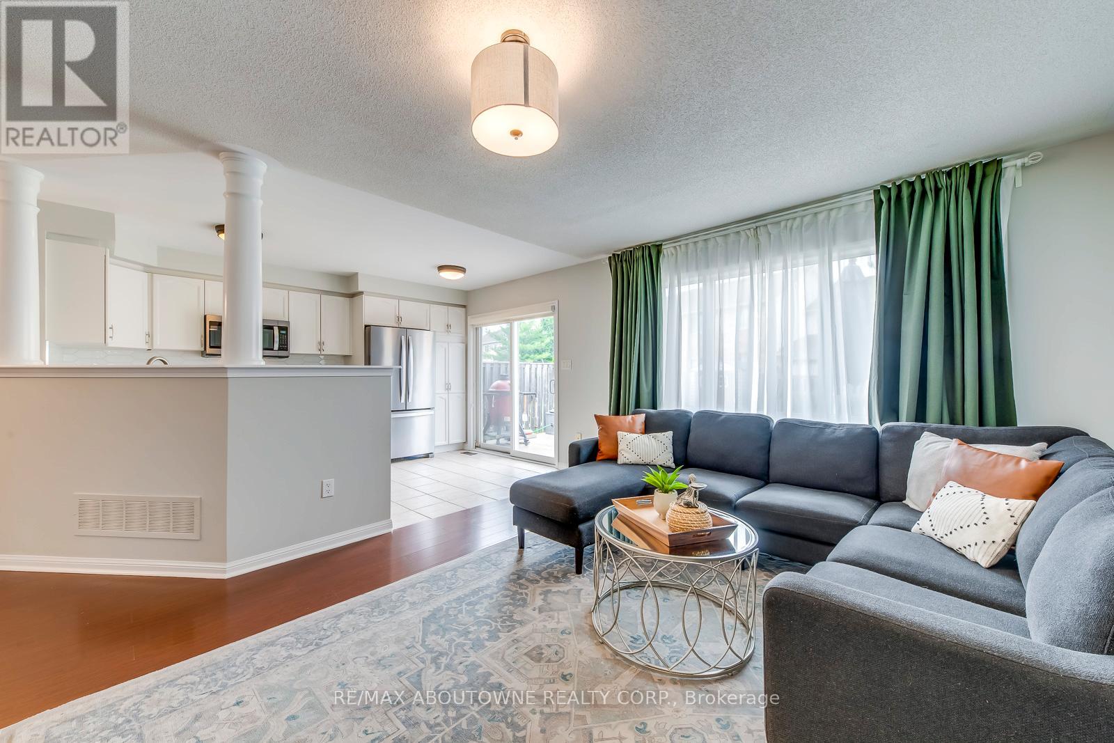 Photo 23 of 2457 Springforest Drive, Oakville ON