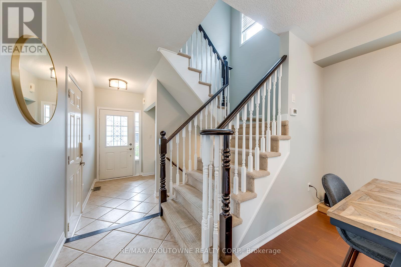 Photo 19 of 2457 Springforest Drive, Oakville ON
