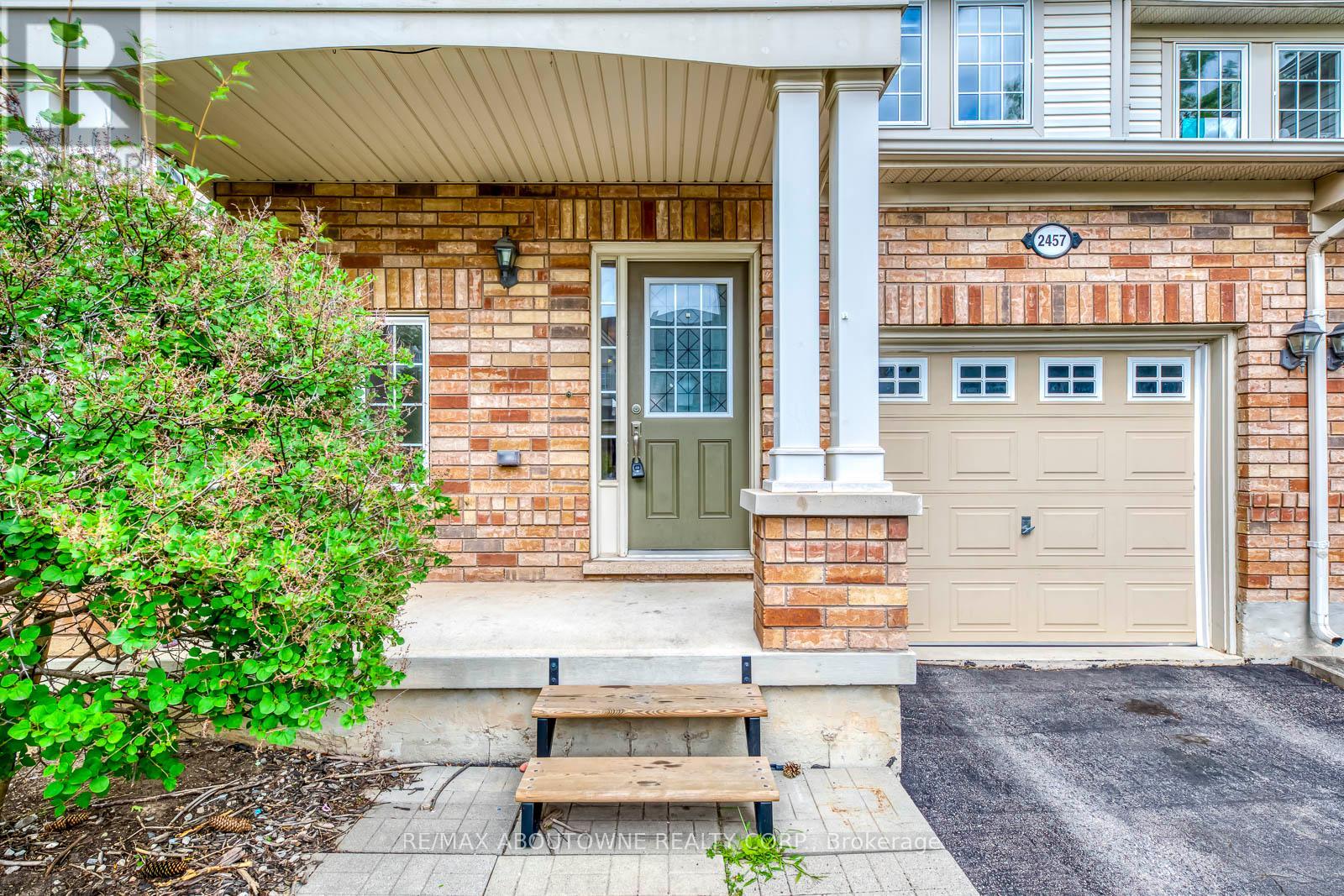 Photo 44 of 2457 Springforest Drive, Oakville ON