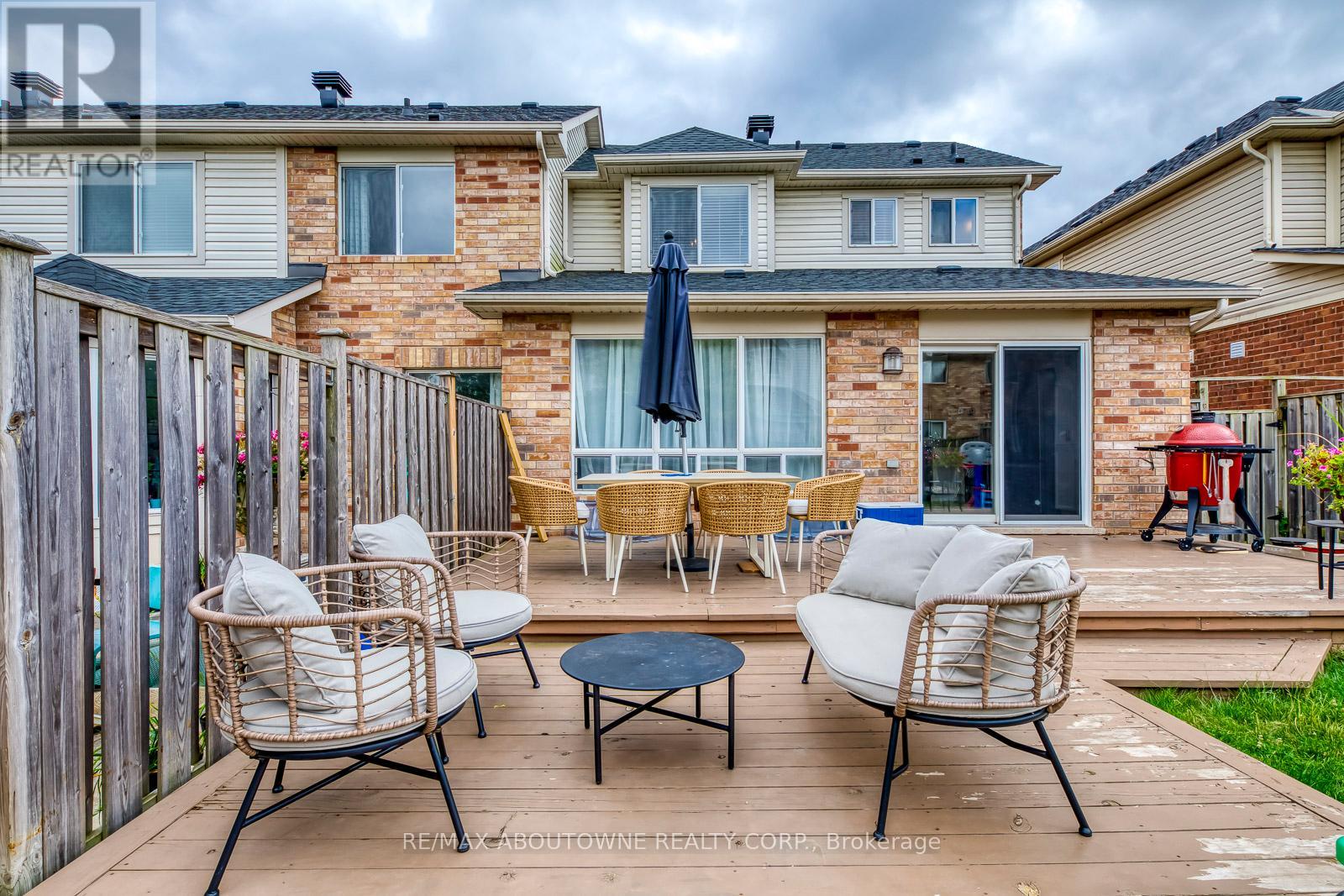 Photo 25 of 2457 Springforest Drive, Oakville ON