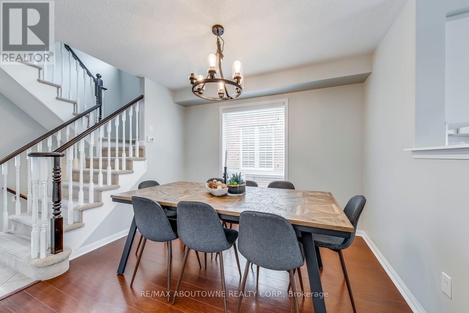 Photo 12 of 2457 Springforest Drive, Oakville ON