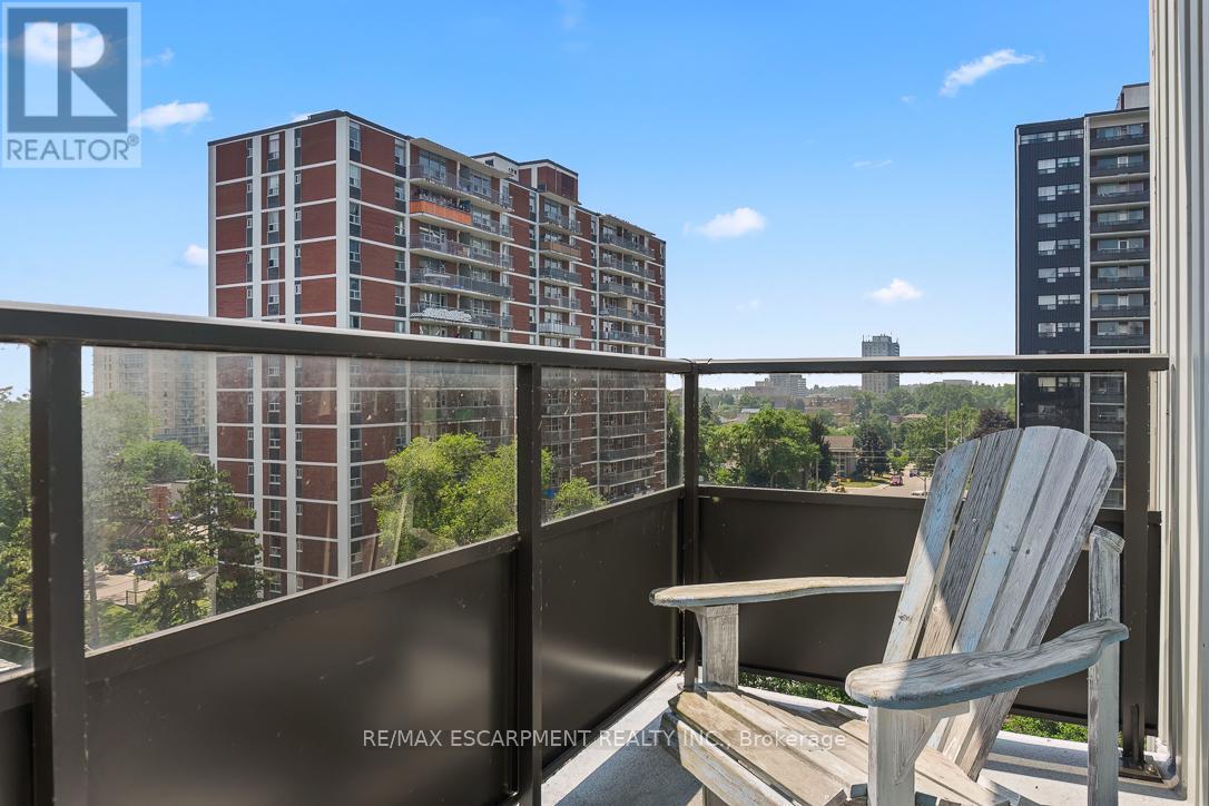 Photo 25 of 805 15 Elizabeth Street, Mississauga ON