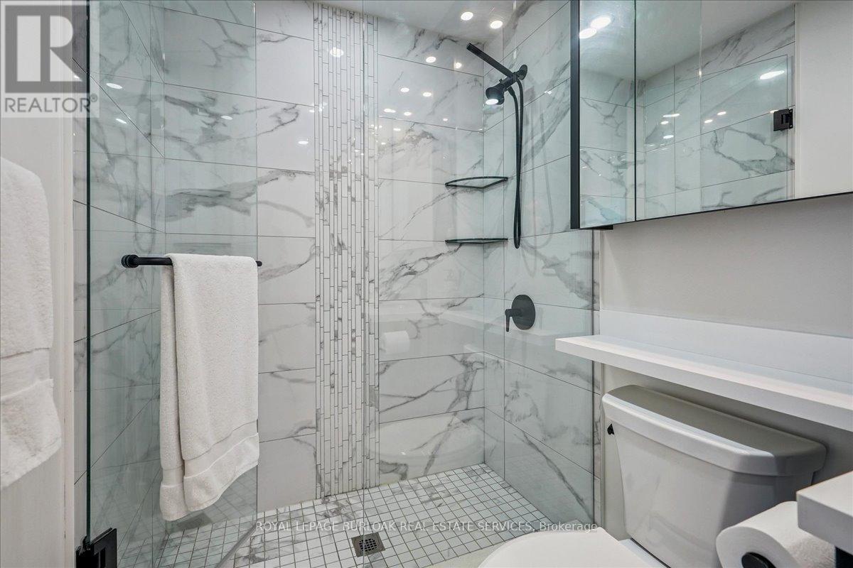 Photo 18 of 806 550 North Service Road, Grimsby ON