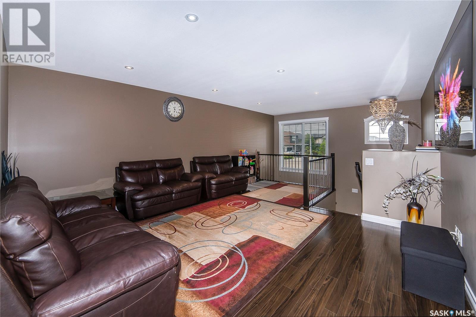 Single Family House Bi-level for Sale in  Zary ROAD Saskatoon 