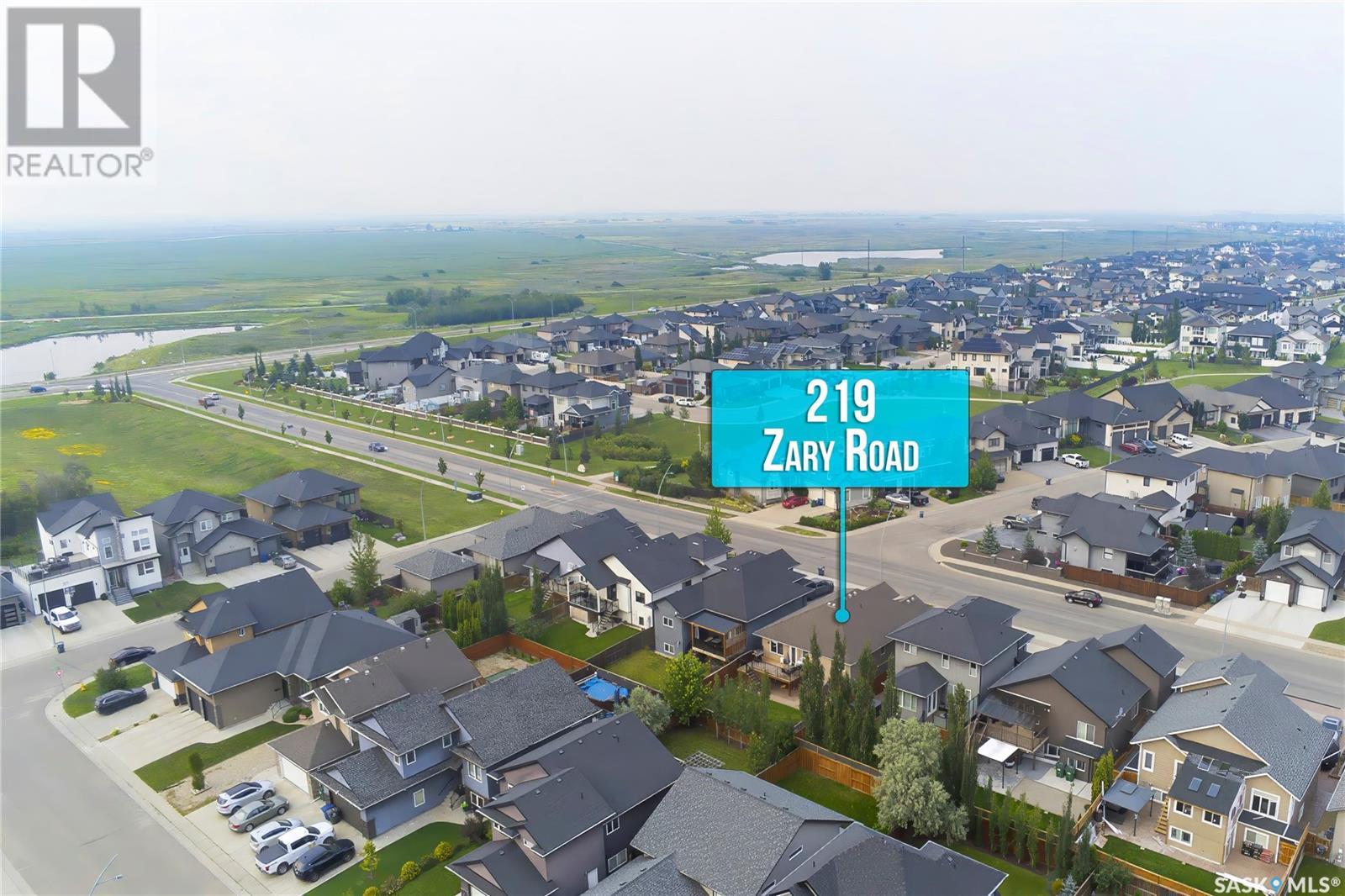 Single Family House Bi-level for Sale in  Zary ROAD Saskatoon 