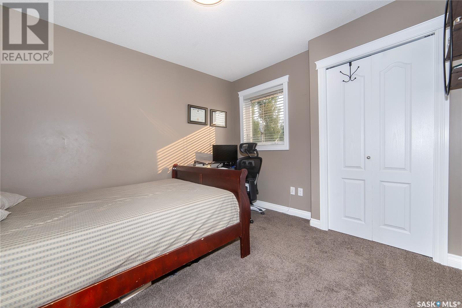 Single Family House Bi-level for Sale in  Zary ROAD Saskatoon 