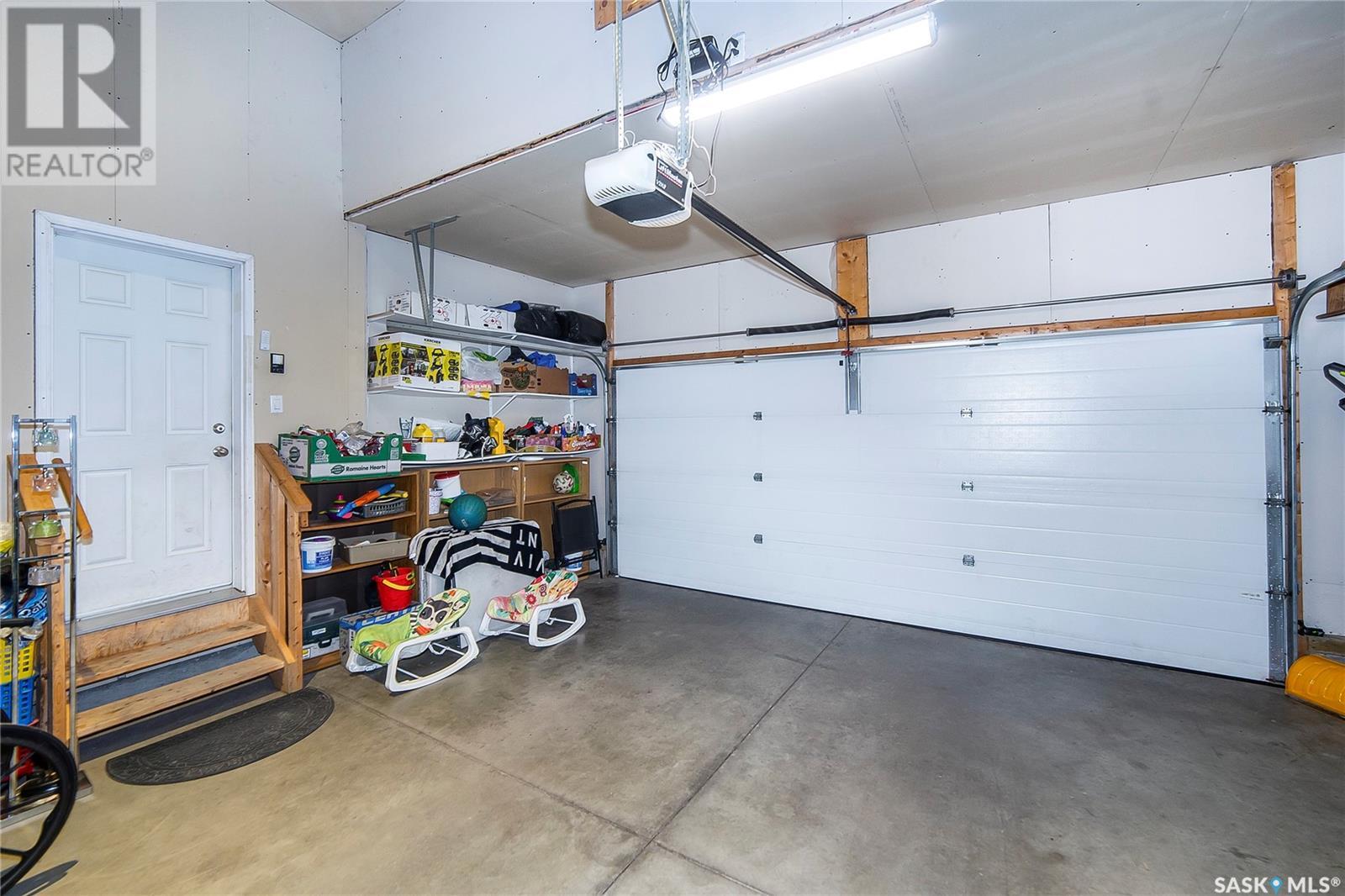 Single Family House Bi-level for Sale in  Zary ROAD Saskatoon 