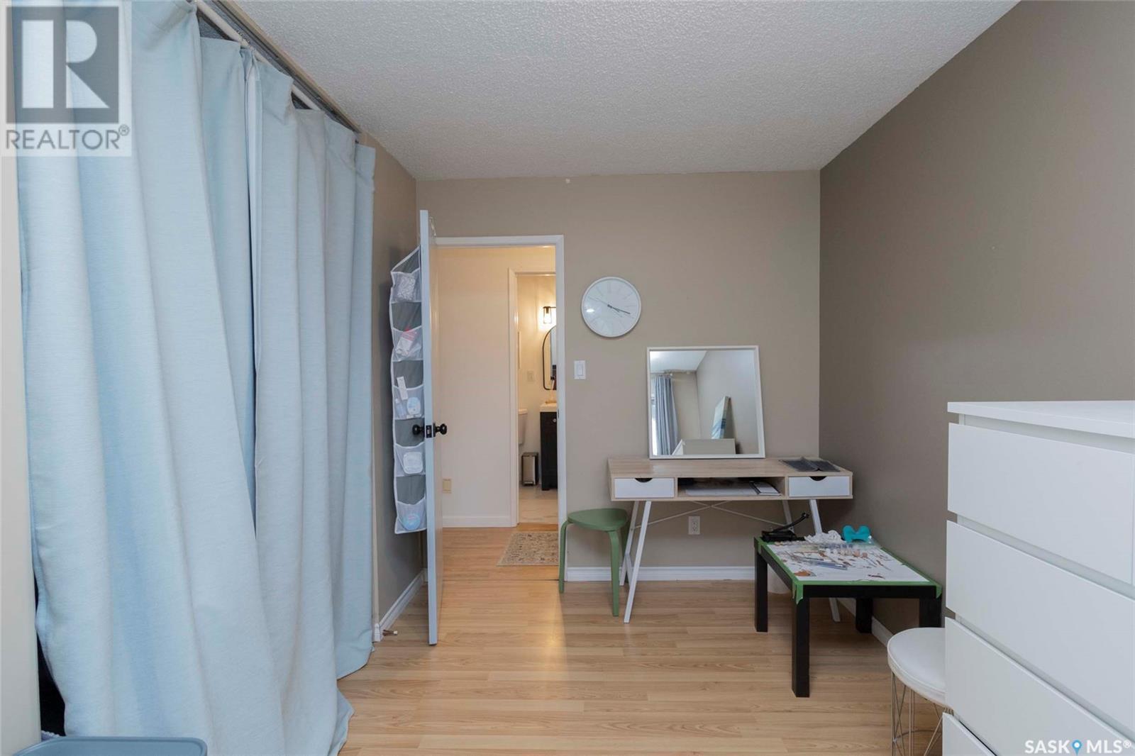 Photo 23 of 237 Guelph Crescent, Saskatoon SK