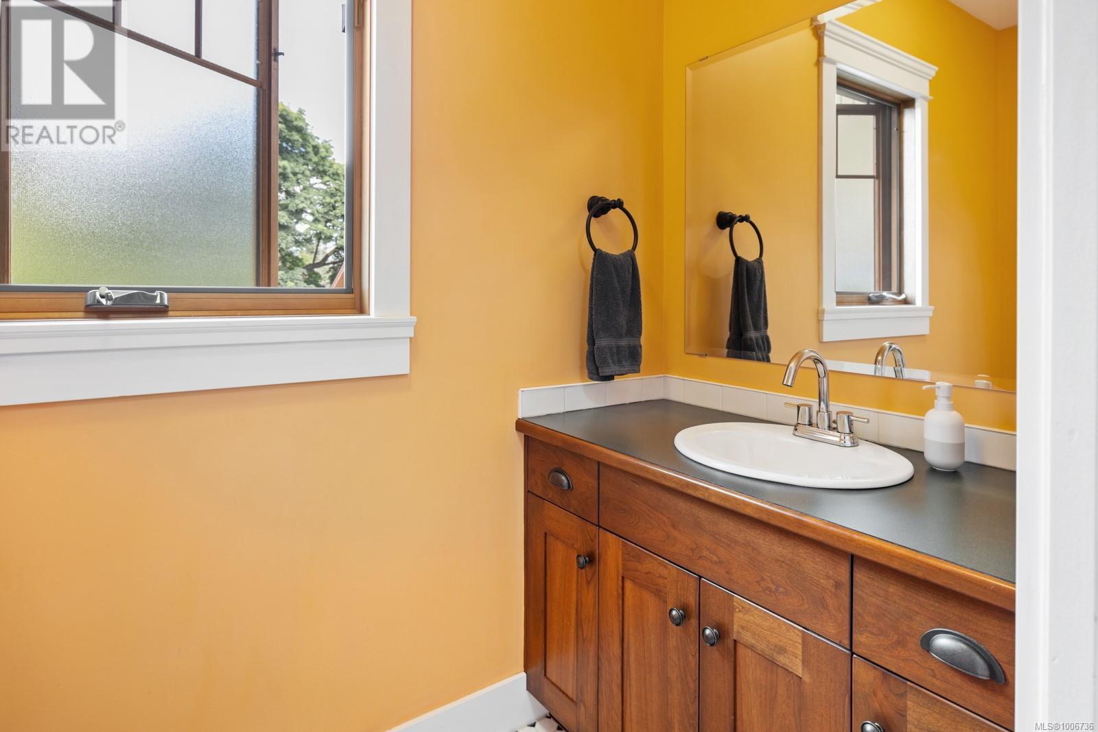 262A Fulford-Ganges Road, Salt Spring