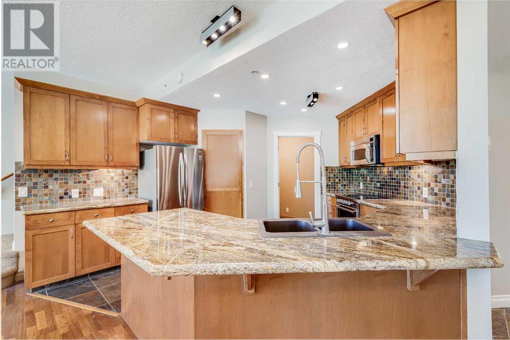 Single Family House Multi-level for Sale in   Centre Avenue NE Bridgeland/Riverside Calgary 