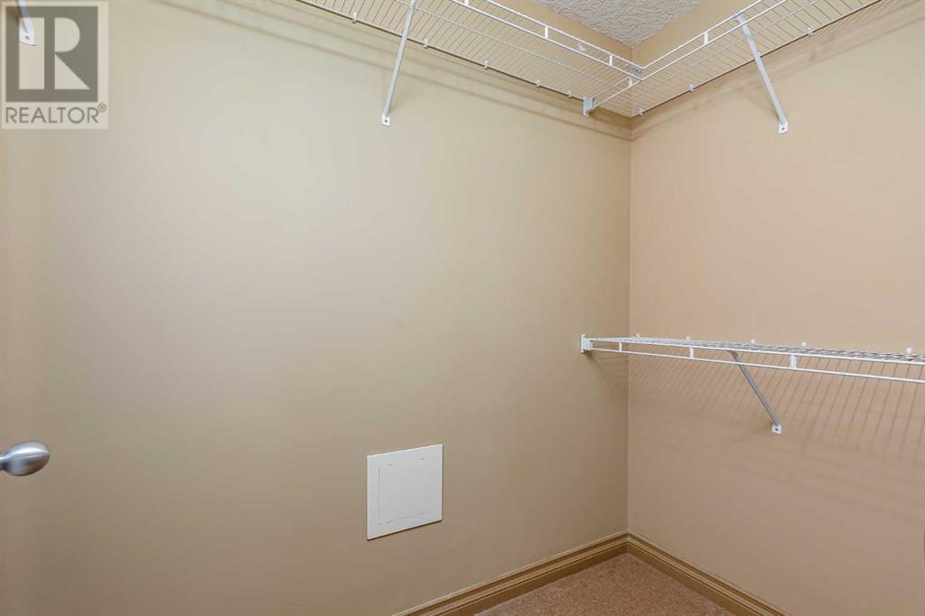 Single Family House Multi-level for Sale in   Centre Avenue NE Bridgeland/Riverside Calgary 