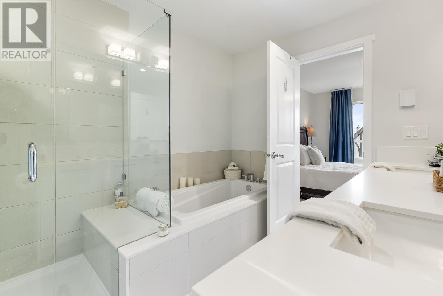 Photo 17 of 153 3500 Burke Village Promenade, Coquitlam BC