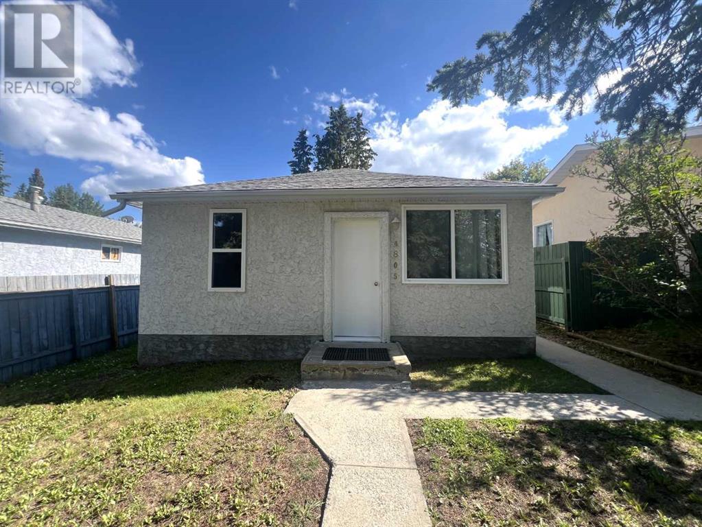 Photo 3 of 4805 17 Avenue, Edson AB
