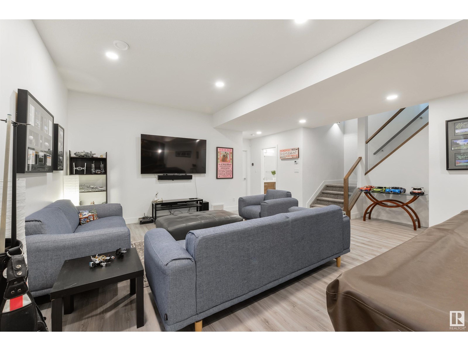 Photo 43 of 12444 Lansdowne Dr Nw, Edmonton AB