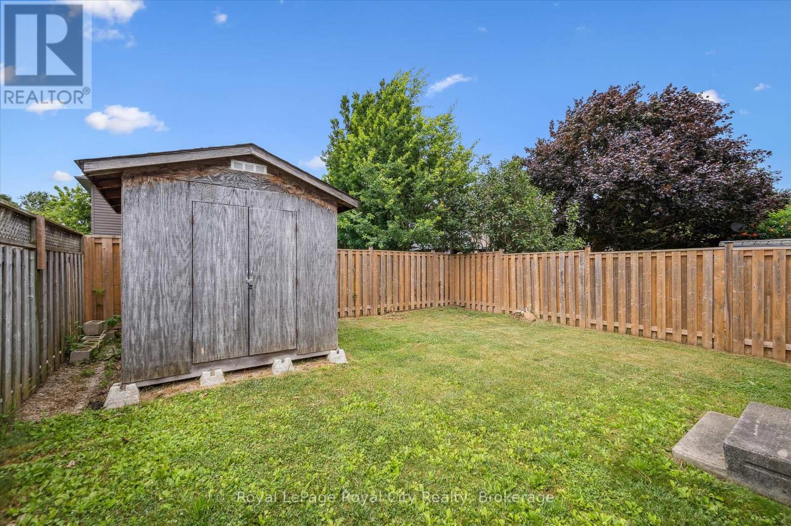 Photo 16 of 289 Strathallan Street, Centre Wellington ON