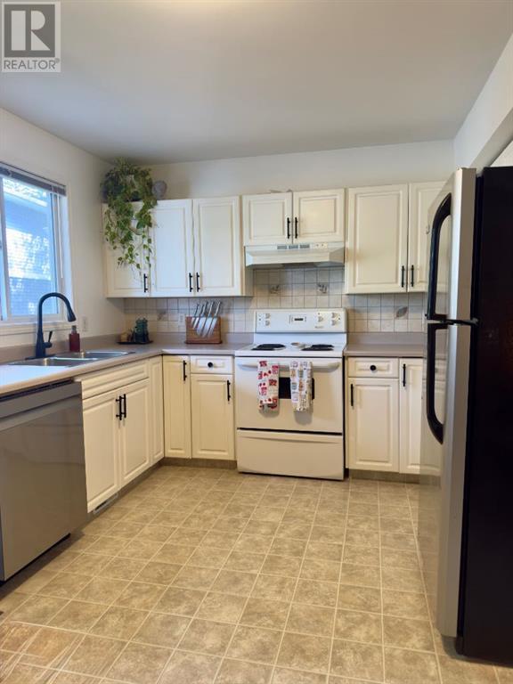 Single Family House for Sale in  Regal Park NE Renfrew Calgary 