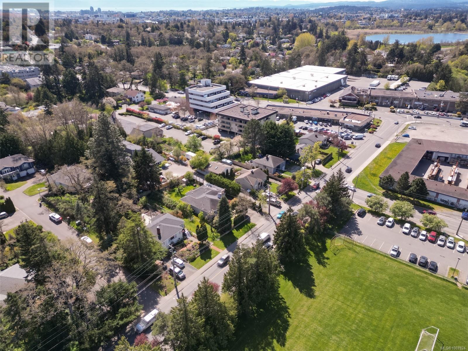 Photo 50 of 1151 Reynolds Rd, Saanich BC