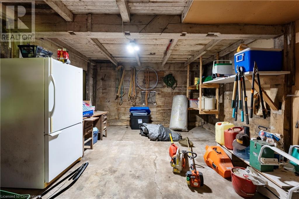 Photo 19 of 5400 North Service Road, Beamsville ON