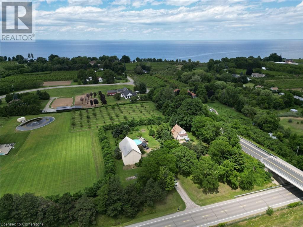 Photo 42 of 5400 North Service Road, Beamsville ON