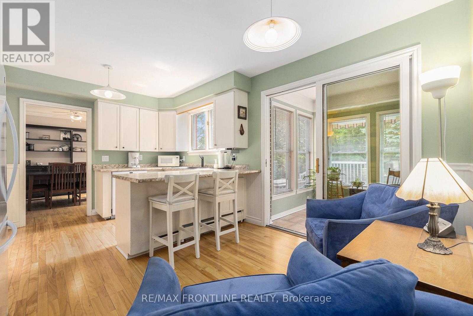 Photo 4 of 12 Glenview Crescent, Perth ON