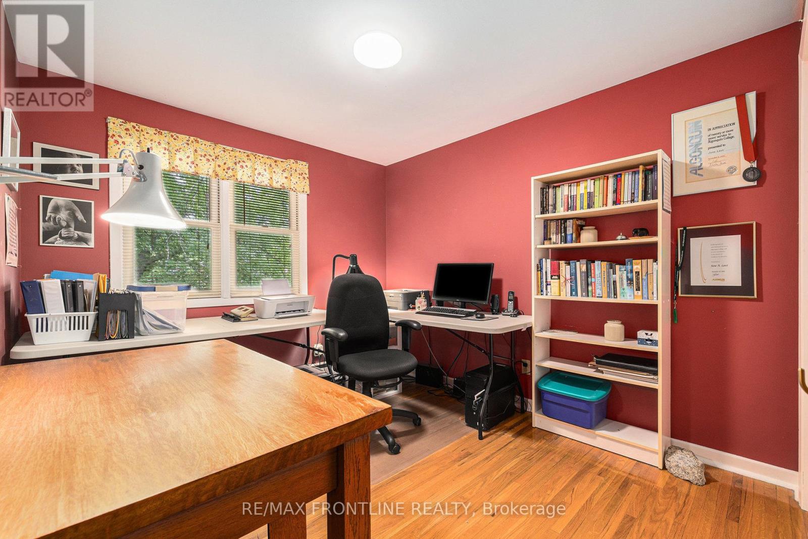 Photo 24 of 12 Glenview Crescent, Perth ON