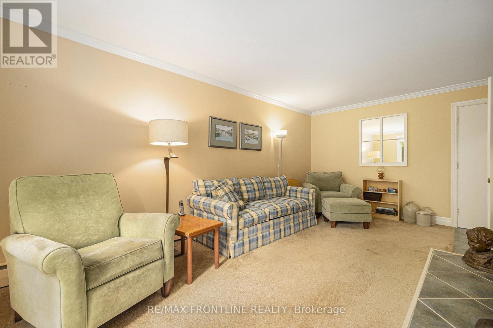 Photo 17 of 12 Glenview Crescent, Perth ON