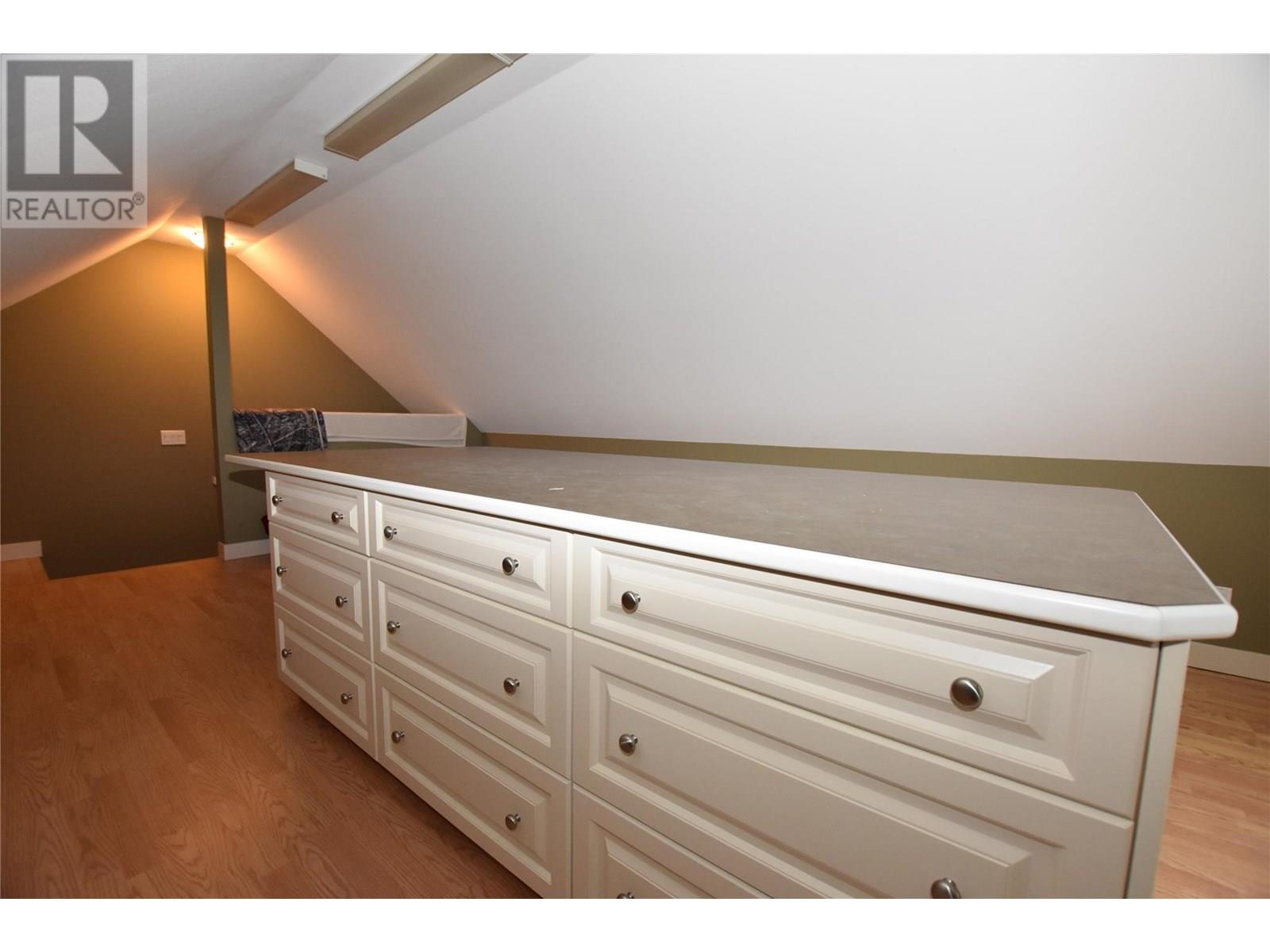  458 Ibis Avenue, Vernon