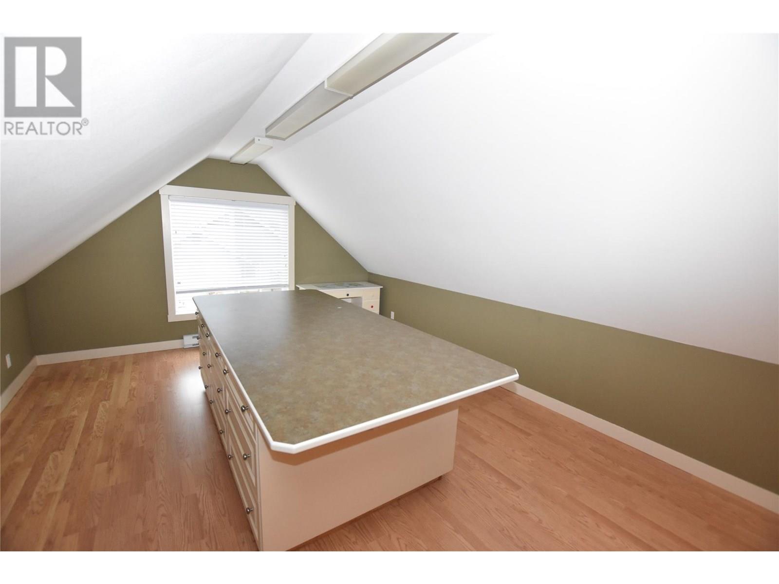  458 Ibis Avenue, Vernon