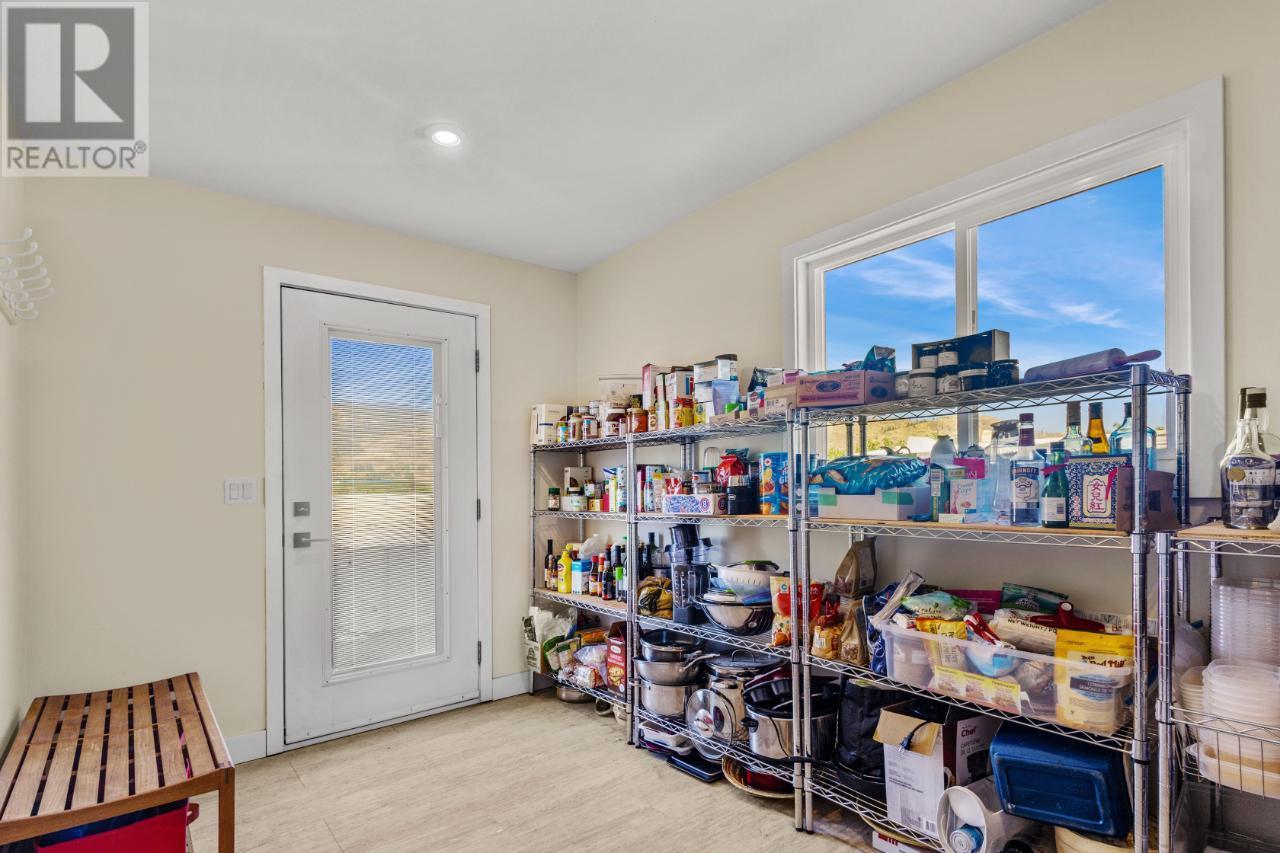  5470 Snowbrush Street, Oliver