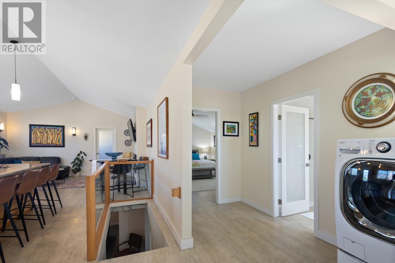  5470 Snowbrush Street, Oliver