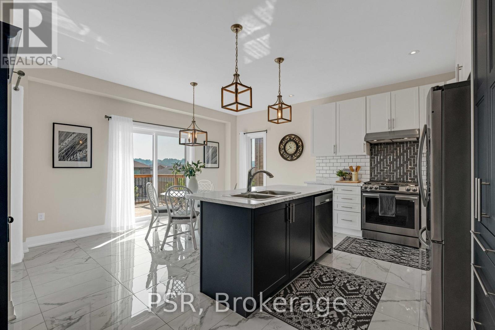Photo 41 of 16 Hewson Street, Penetanguishene ON