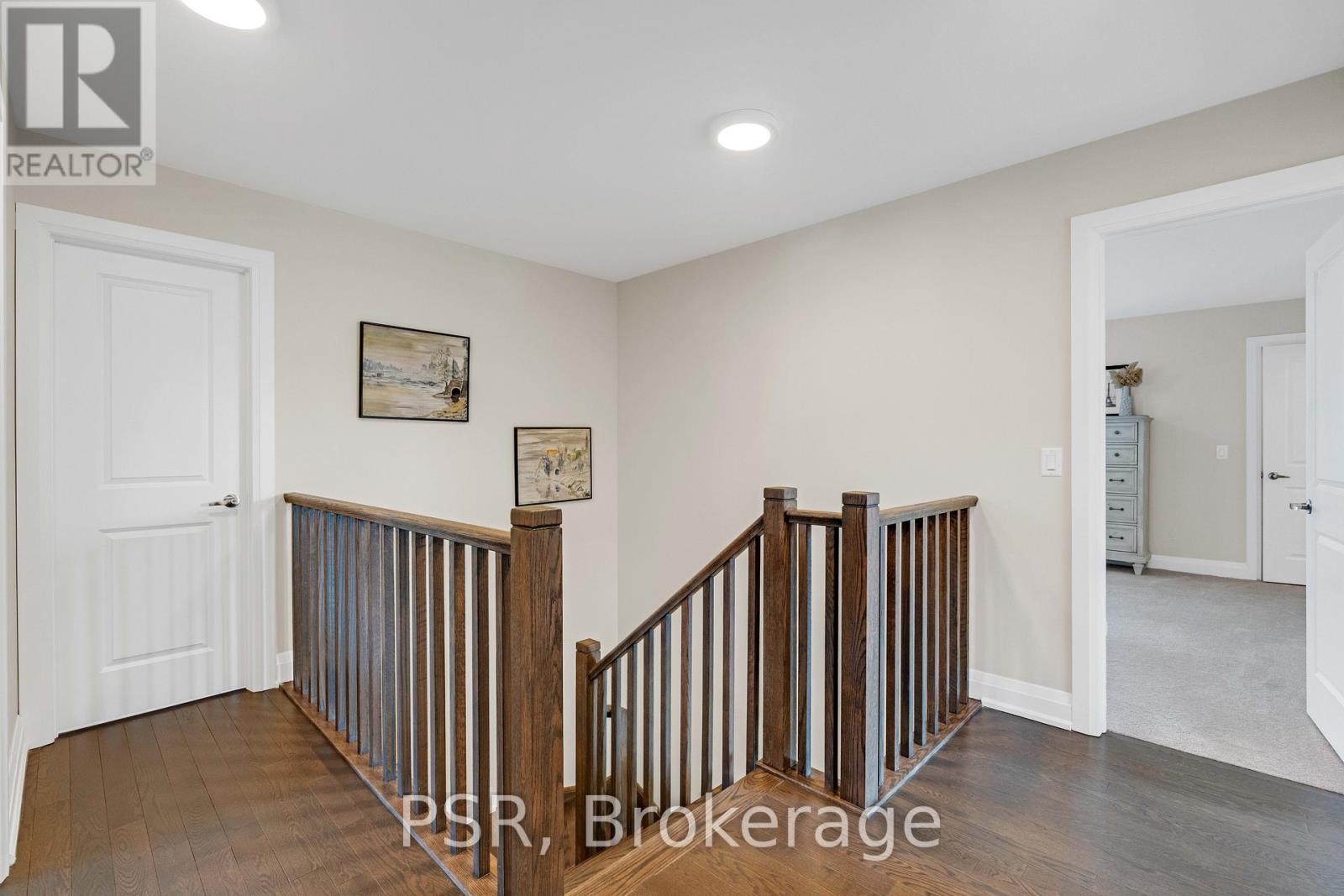 Photo 4 of 16 Hewson Street, Penetanguishene ON