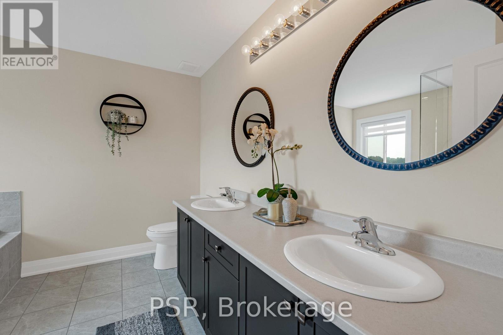 Photo 31 of 16 Hewson Street, Penetanguishene ON
