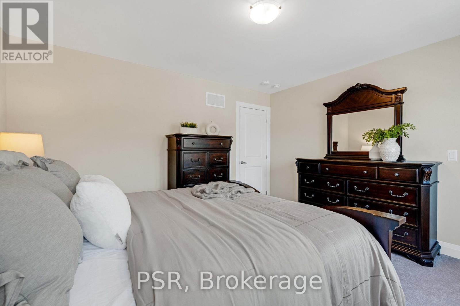 Photo 14 of 16 Hewson Street, Penetanguishene ON