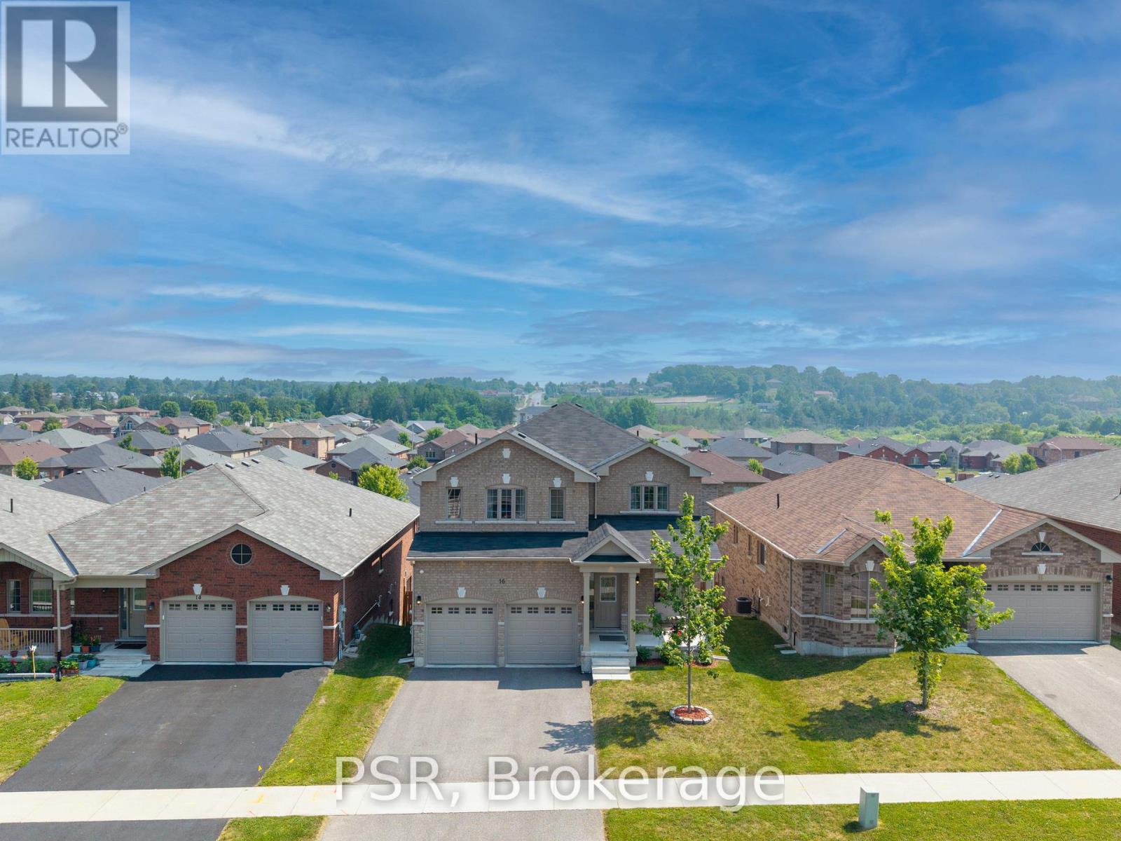 Photo 24 of 16 Hewson Street, Penetanguishene ON