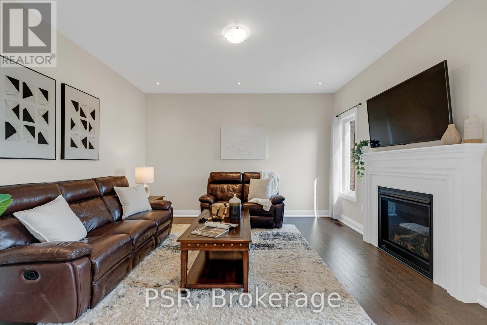 Photo 19 of 16 Hewson Street, Penetanguishene ON