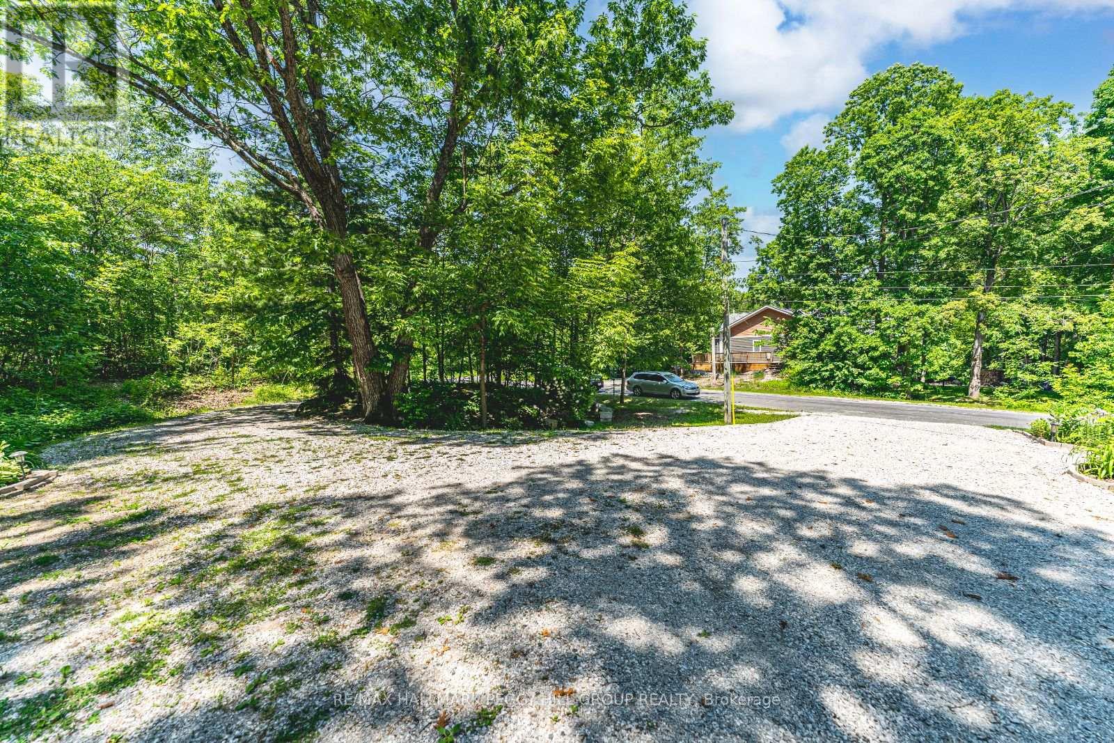 Photo 5 of 7498 Island Crescent, Ramara ON