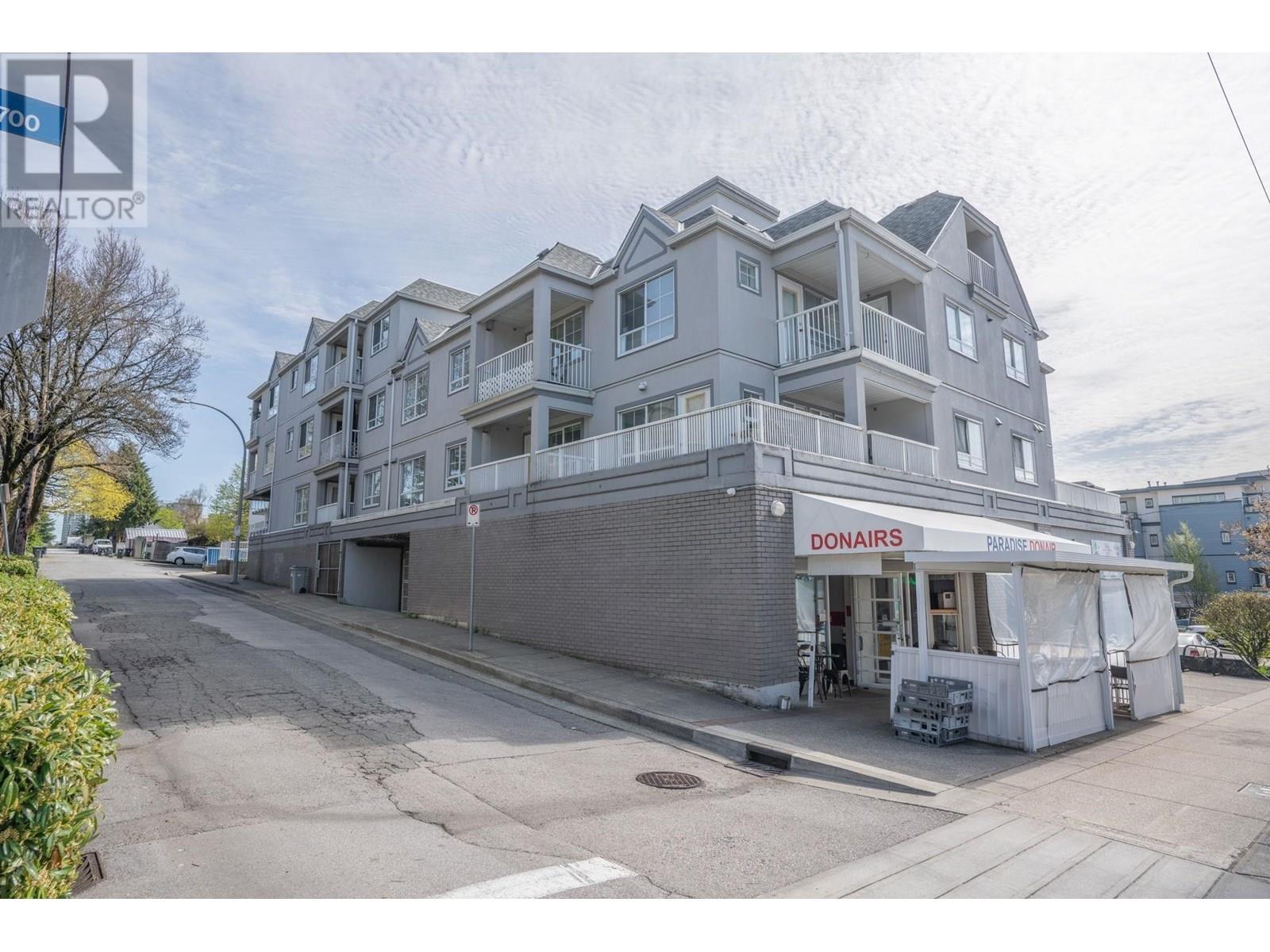 Photo 6 of 101 723 Twelfth Street, New Westminster BC