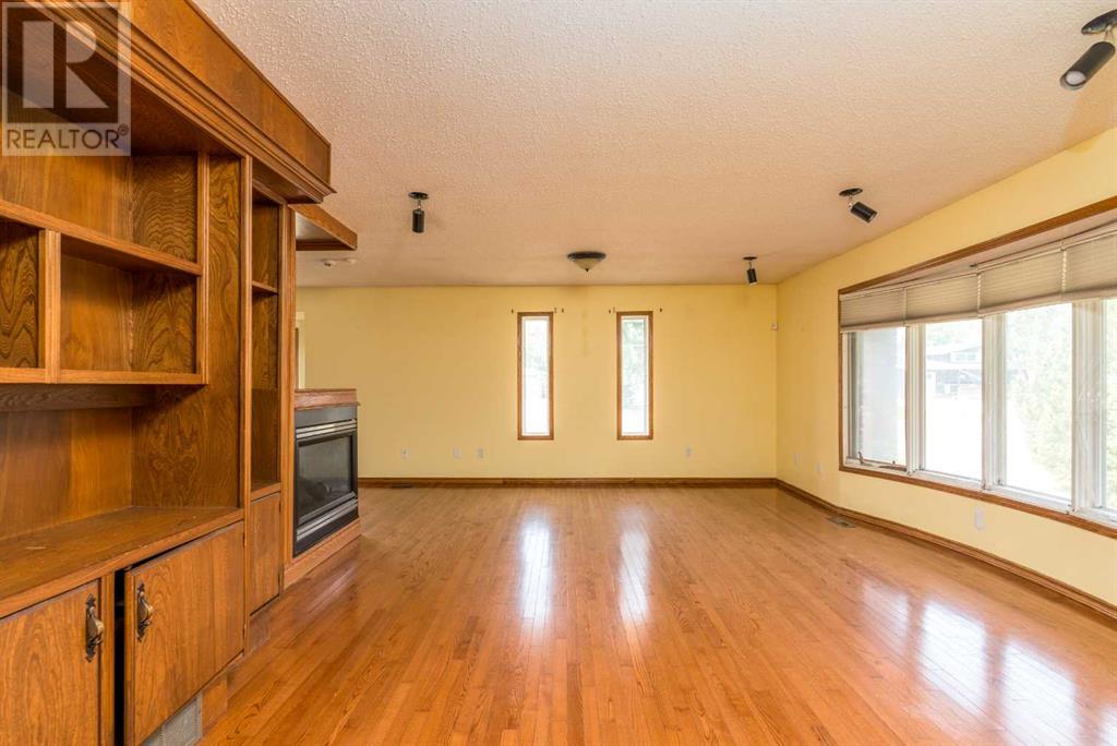 Photo 5 of 5107 41 Street, Lloydminster AB