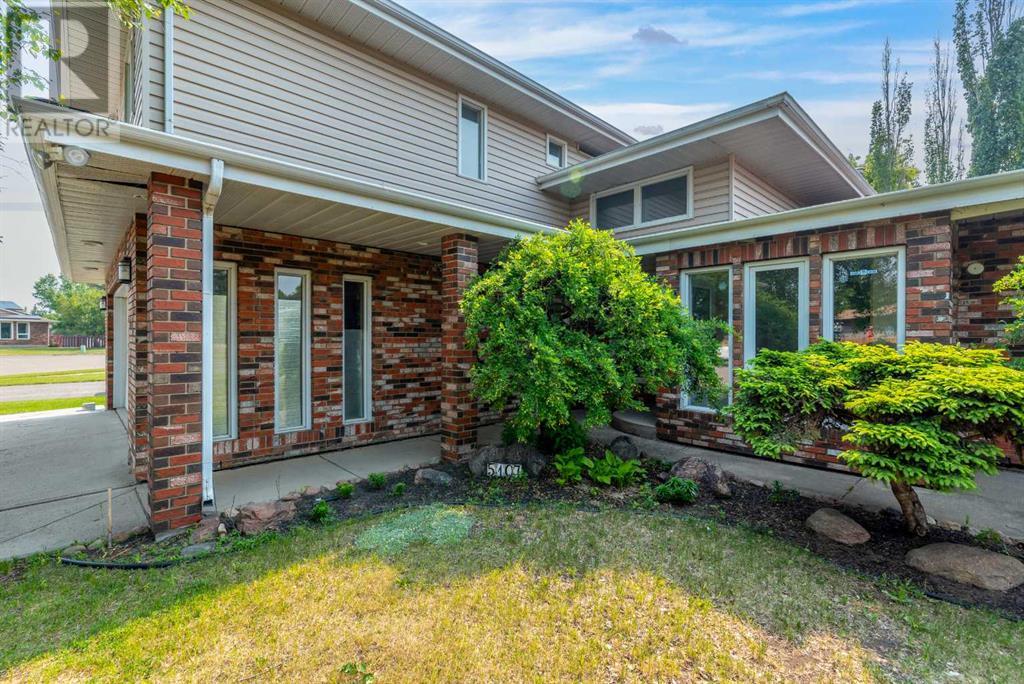 Photo 3 of 5107 41 Street, Lloydminster AB