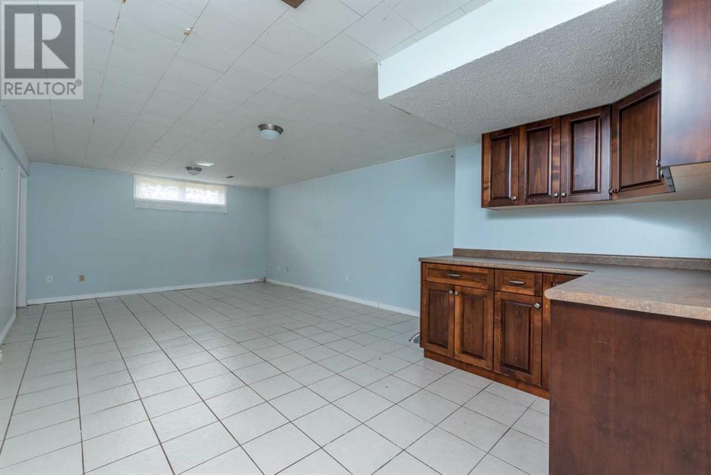 Photo 36 of 5107 41 Street, Lloydminster AB