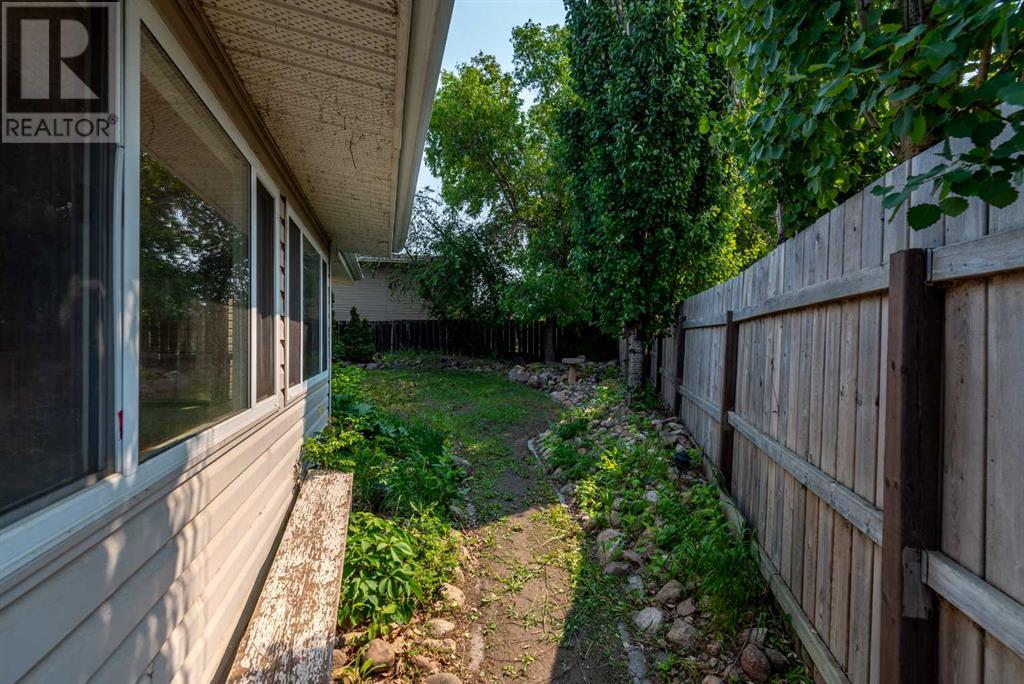 Photo 43 of 5107 41 Street, Lloydminster AB