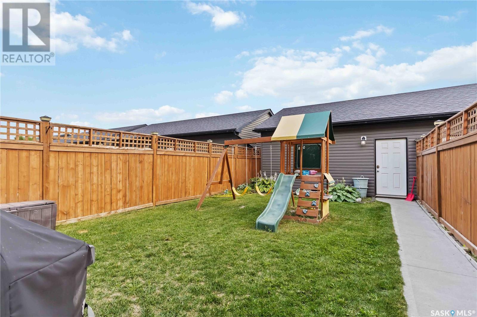 Single Family House 2 Level for Sale in  Rajput WAY Saskatoon 