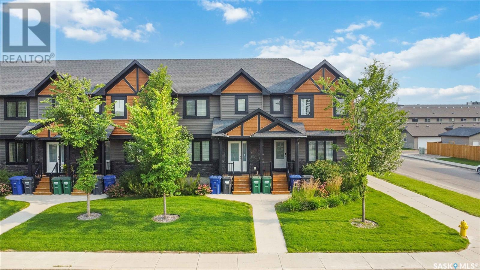 Single Family House 2 Level for Sale in  Rajput WAY Saskatoon 