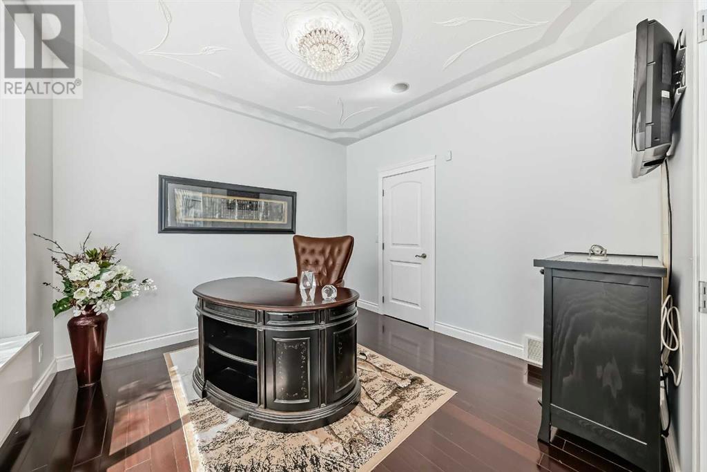 Single Family House for Sale in  Child Avenue NE Renfrew Calgary 