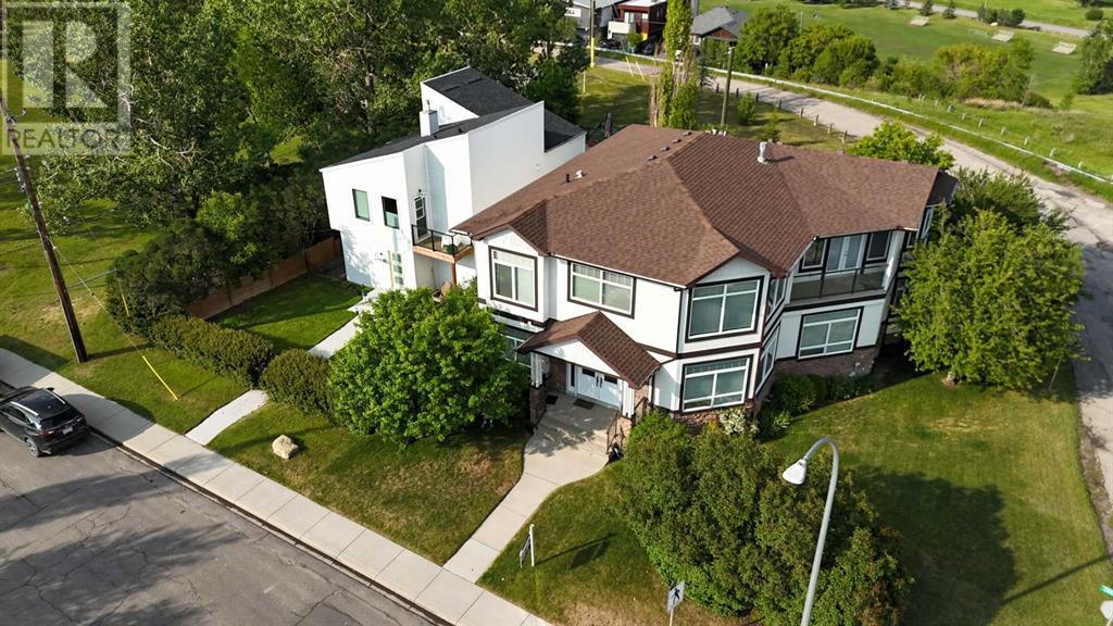 Single Family House for Sale in  Child Avenue NE Renfrew Calgary 