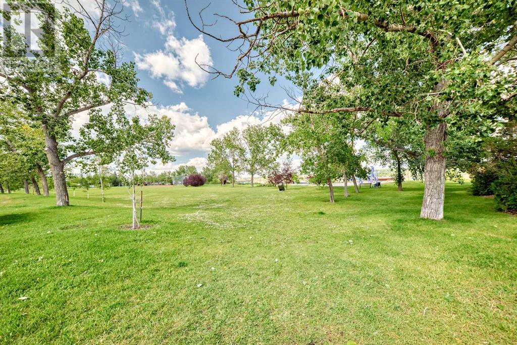 Single Family House for Sale in  Child Avenue NE Renfrew Calgary 